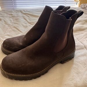 Women’s Brown Chelsea Boots